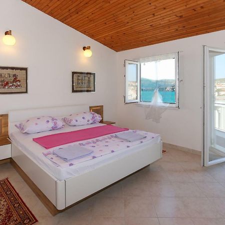 Villa Uno Trogir Buitenkant foto